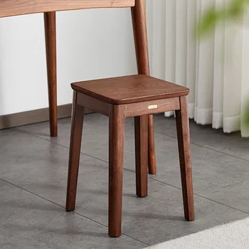 Легкое роскошное туалетное кресло Устойчивый высокий табурет Простые деревянные обеденные стулья со складывающимся дизайном Высококачественной текстуры для гостиной