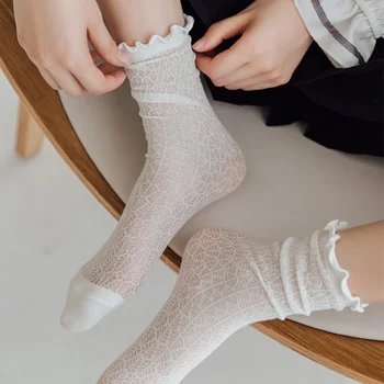 Женские Модные носки, Новые Весенне-летние Длинные Белые Хлопчатобумажные носки с кружевом в стиле ретро, Повседневные милые Дышащие носки для девочек
